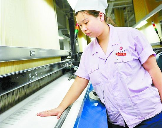 2012中国纺织行业年度创新人物杨普爱拼才会赢